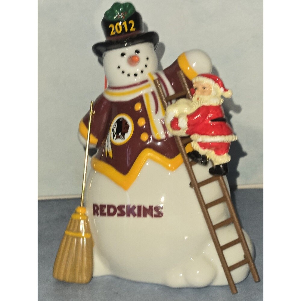 Danbury Mint Washington Redskins 2012 Gameday Snowman Ornament (T-C)
